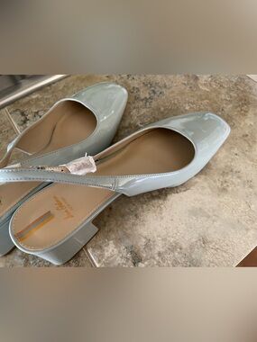 Sam Edelman Pale Blue Patent Slingback pumps. Size 9.